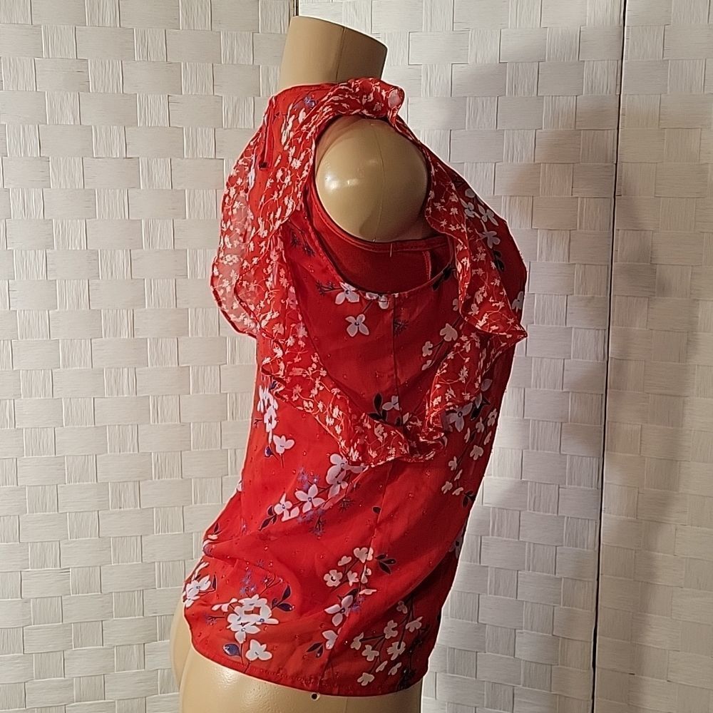 CANDIES CASUAL SLEEVELESS RUFFLE ROUNDNECK ALL OVER FLORAL PRINTED DESIGN SHIRT - Picture 8 of 13